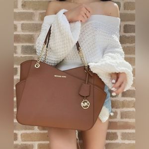 🆕️Michael Kors Brown Gold Large Saffiano Leather Shoulder Bag